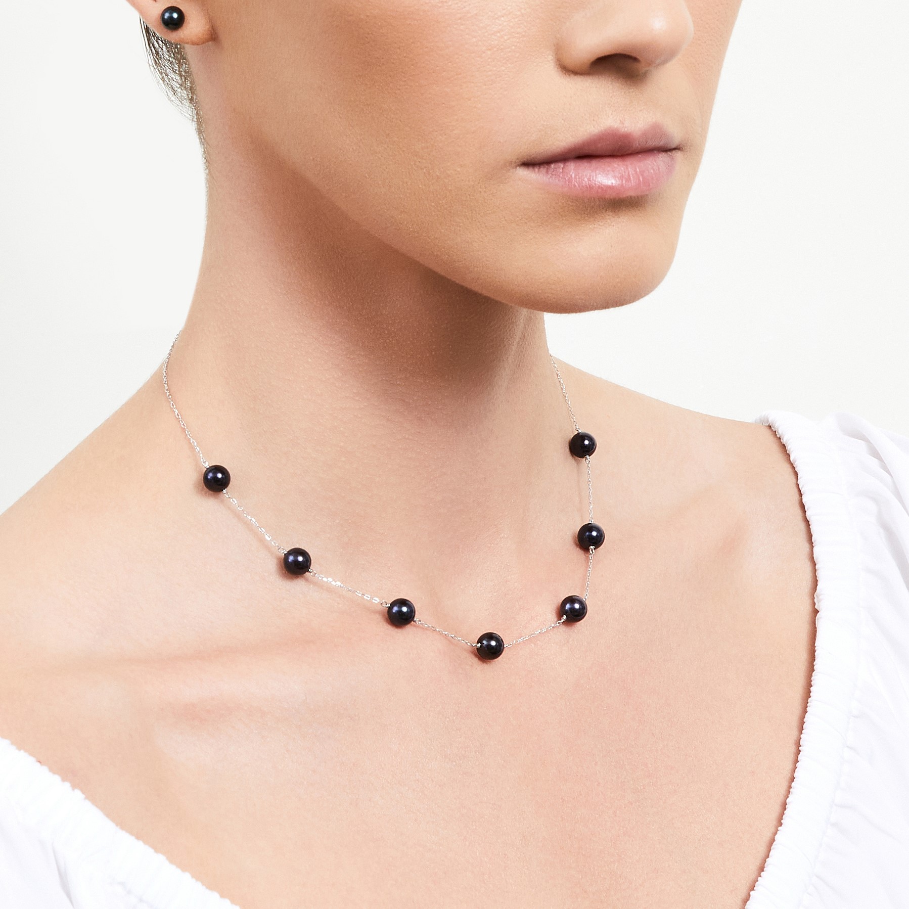 Japanese Akoya Black Pearl Tincup Necklace