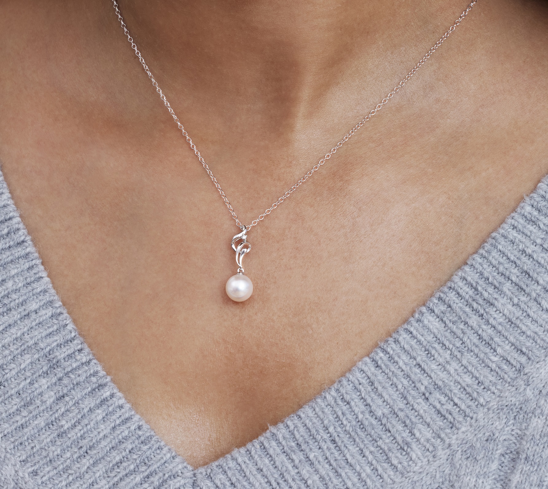 Akoya Pearl & Diamond Aria Pendant