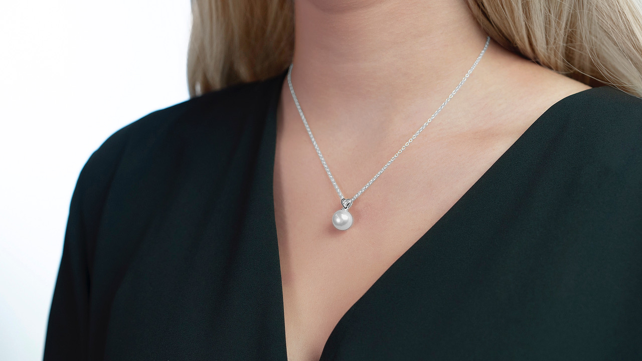 Akoya Pearl & Diamond Lev Pendant